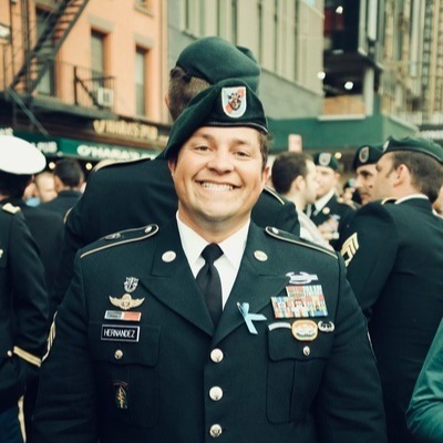 dennis_hernandez_headshot2-1